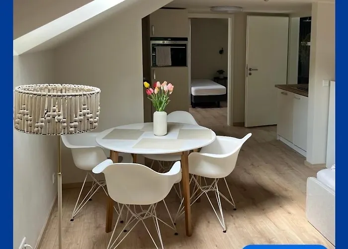 Hellbergsapart Апартаменты Бад-Эйнхаузен